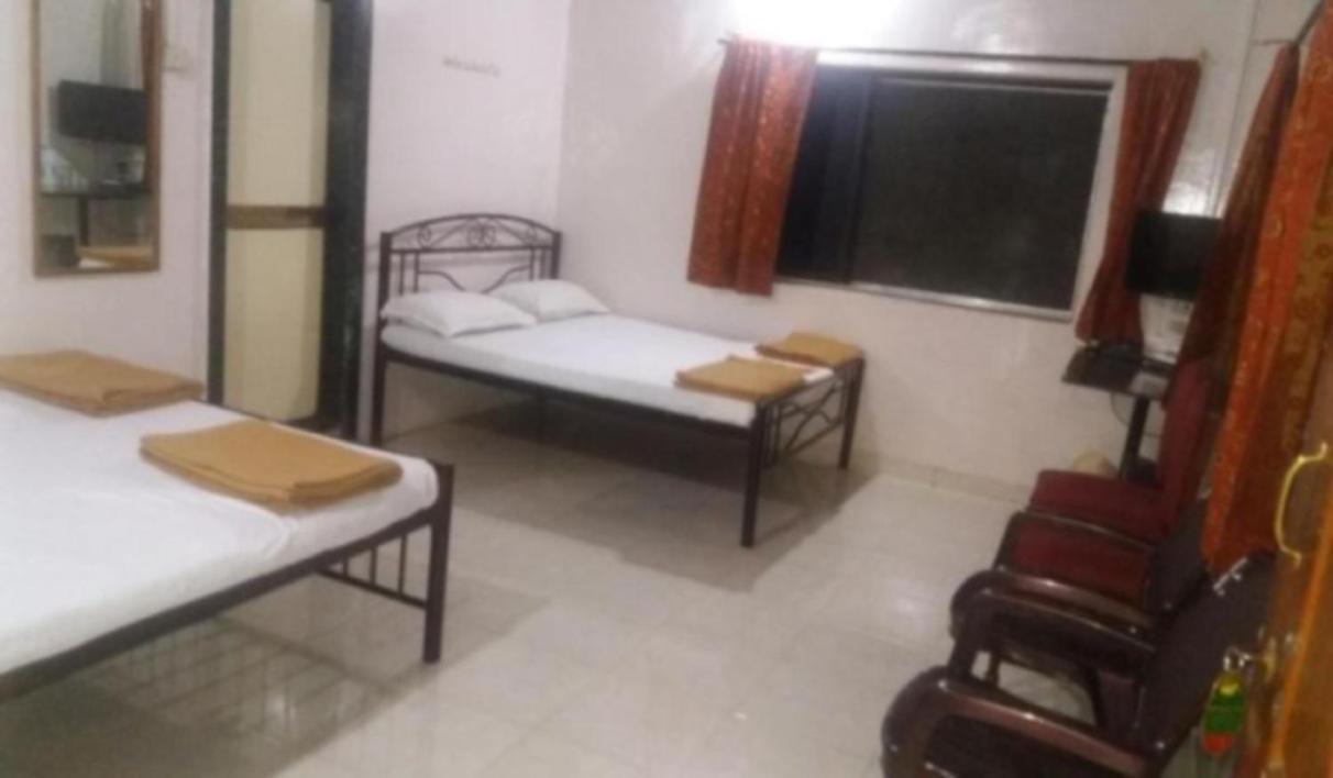 Hotel Ashoka Lonavala Buitenkant foto