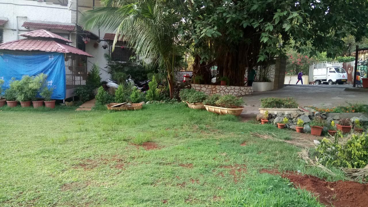 Hotel Ashoka Lonavala Buitenkant foto