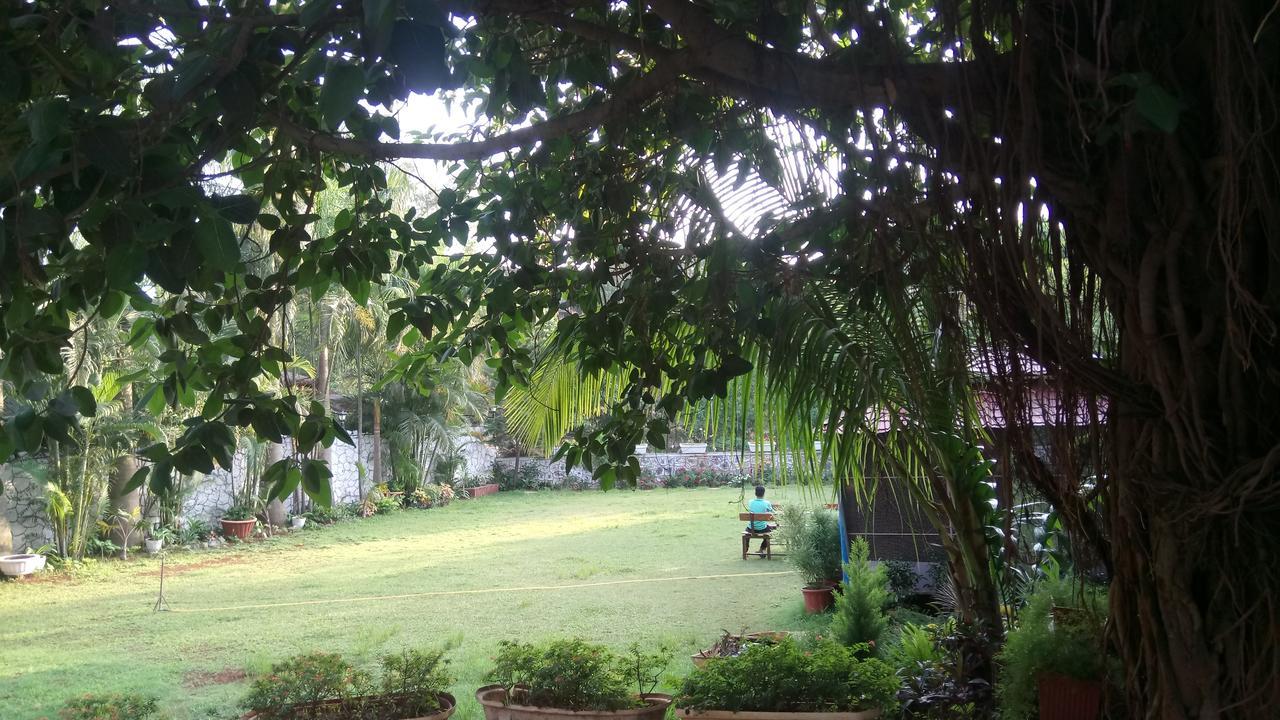 Hotel Ashoka Lonavala Buitenkant foto