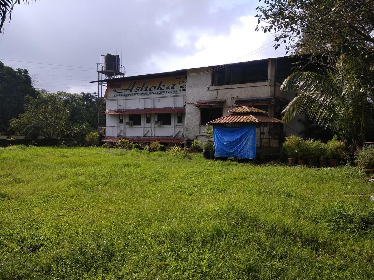 Hotel Ashoka Lonavala Buitenkant foto