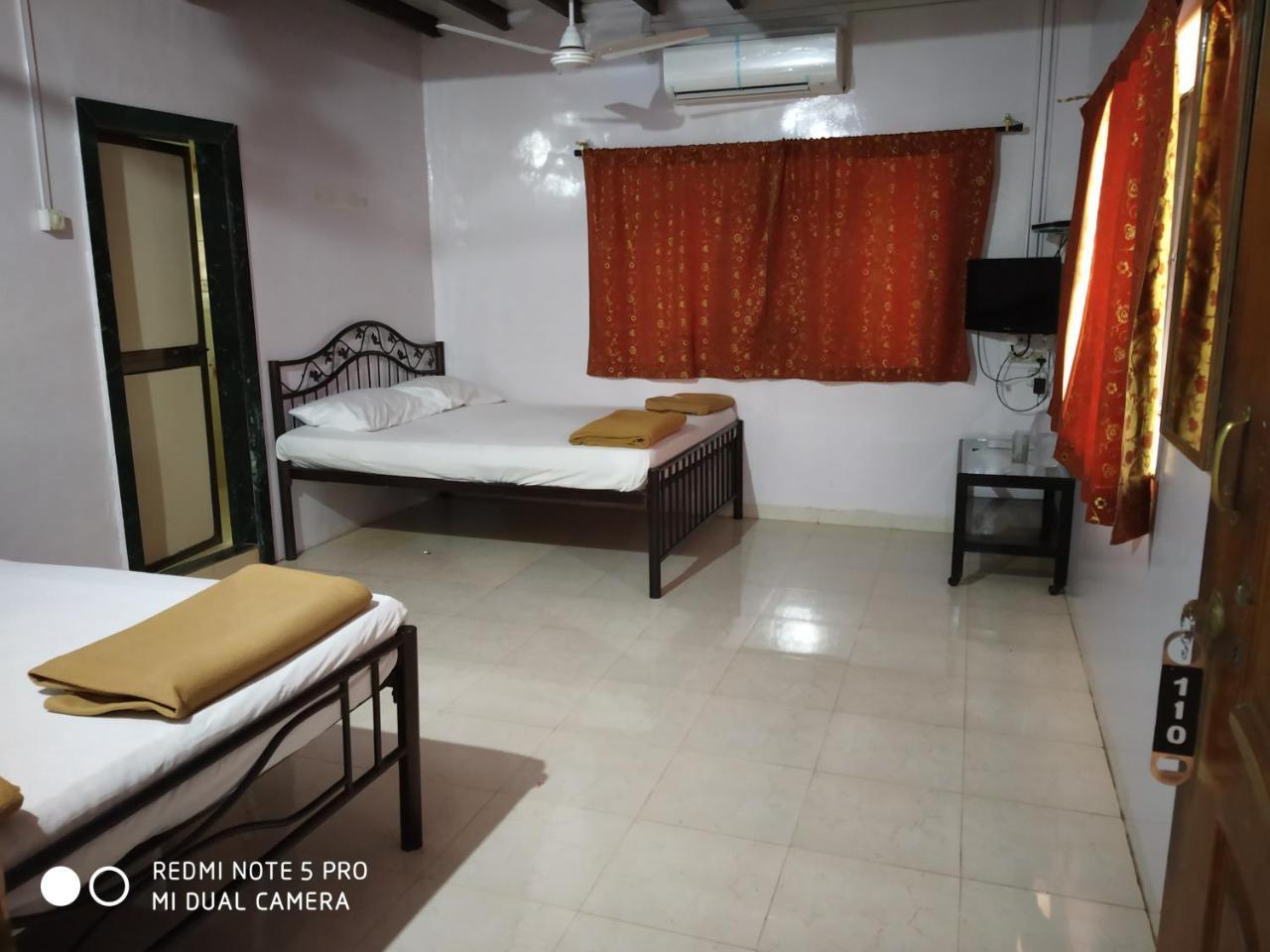 Hotel Ashoka Lonavala Buitenkant foto